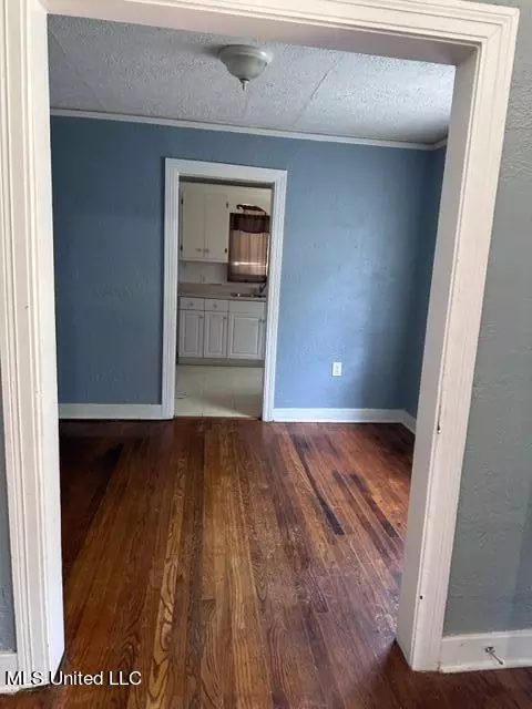 813 Combs St, Jackson, MS 39204 photo 8