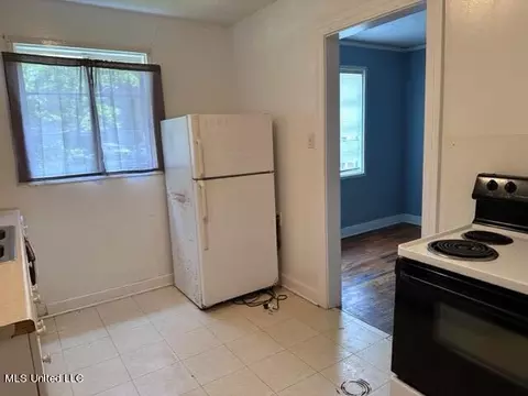 813 Combs St, Jackson, MS 39204 photo 6