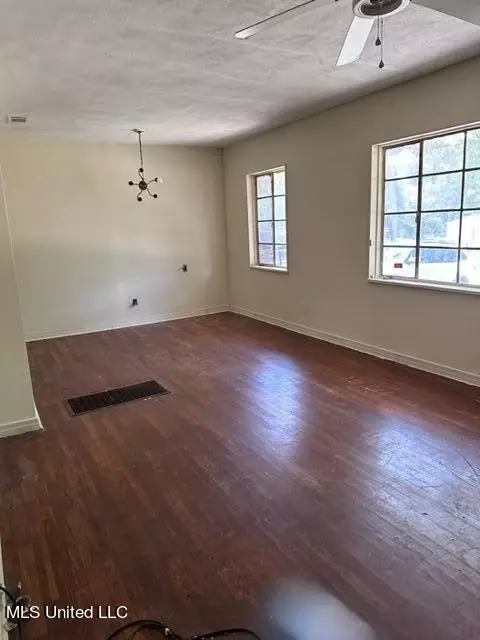 2536 Belvedere Dr, Jackson, MS 39204 photo 5