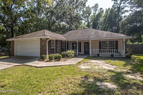 554 Aila St, Diamondhead, MS 39525
