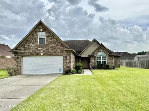 3195 Scott Farms Cv, Horn Lake, MS 38637