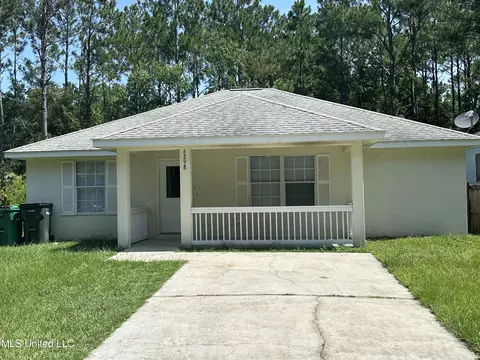 6298 E Ridley St, Bay Saint Louis, MS 39520