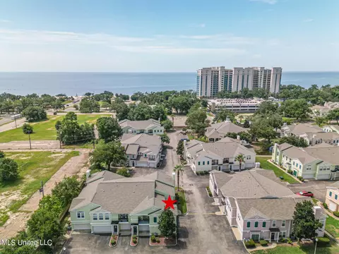 2252 Beach Dr #506, Gulfport, MS 39507