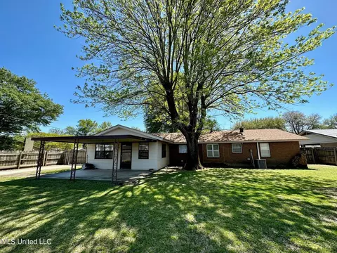 1600 College St, Cleveland, MS 38732