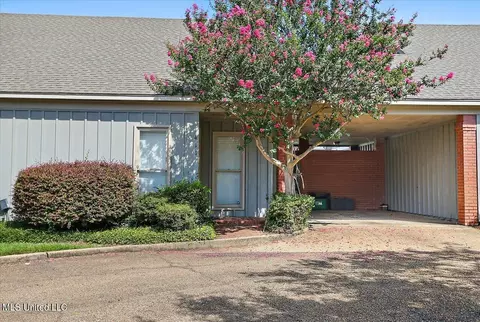 411 River Pl, Jackson, MS 39211