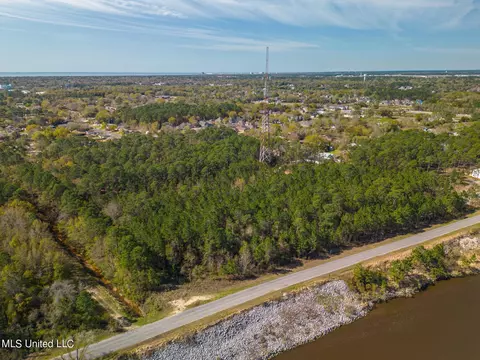 00 Dolphin Ln, Gulfport, MS 39503