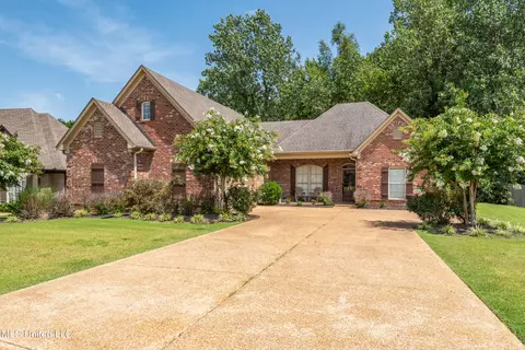 1770 Robertson Place Dr, Hernando, MS 38632