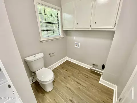 327 Reed Ave, Jackson, MS 39206 photo 16