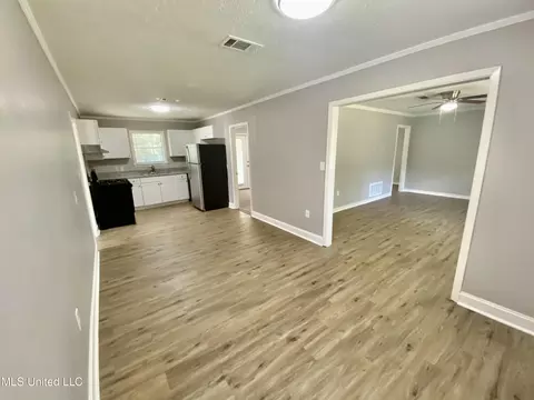 327 Reed Ave, Jackson, MS 39206 photo 6