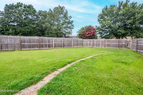 2121 Itasca Dr, Nesbit, MS 38651 photo 5
