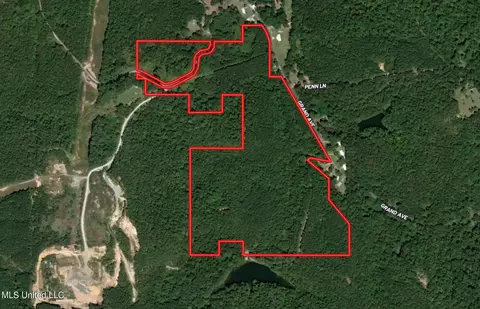 Grand Avenue, Meridian, MS 39301