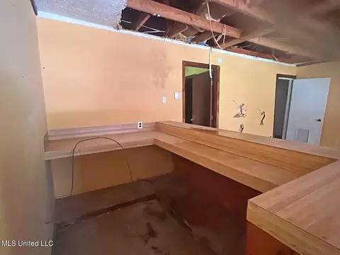 1309 Whispering Oaks Cv, Jackson, MS 39212 photo 9