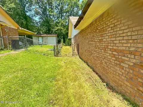 1309 Whispering Oaks Cv, Jackson, MS 39212 photo 13