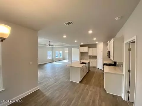 5000 Sand Dollar Dr, Long Beach, MS 39560 photo 4