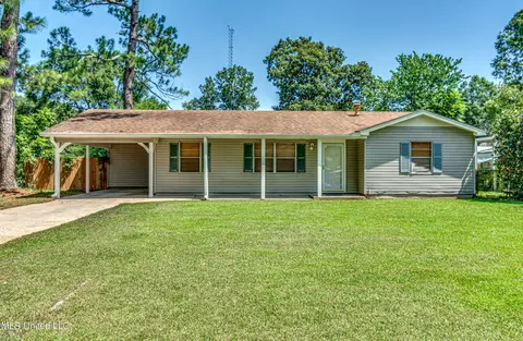 458 Gatewood Dr, Pearl, MS 39208