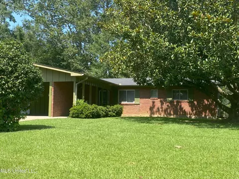 2952 Marwood Dr, Jackson, MS 39212