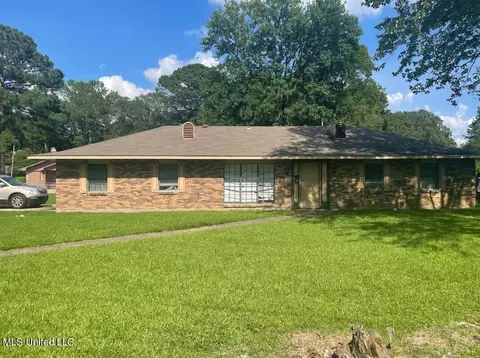 2803 Ridgeland Dr, Jackson, MS 39212