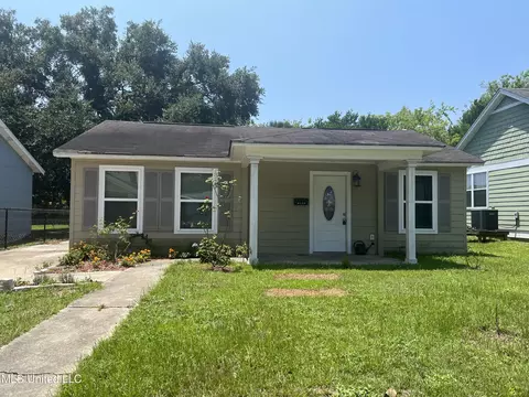 1087 Lafayette St, Biloxi, MS 39530