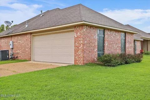 125 Cedarstone Dr, Terry, MS 39170 photo 4