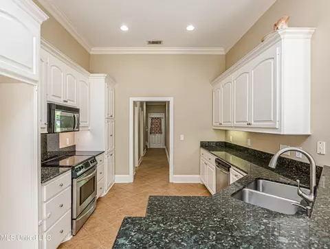 748 Danforth Dr, Madison, MS 39110 photo 11