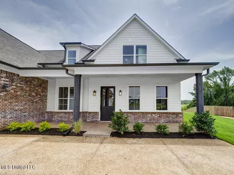 2996 Fossil Hill Dr, Hernando, MS 38632 photo 2