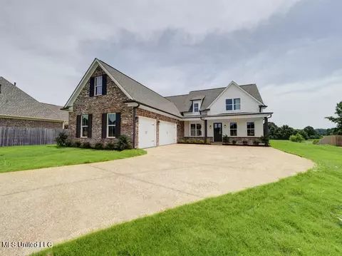 2996 Fossil Hill Dr, Hernando, MS 38632