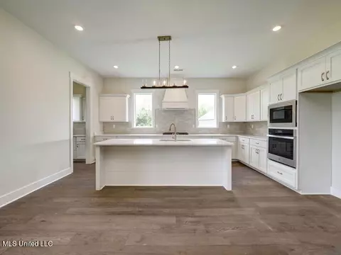 2996 Fossil Hill Dr, Hernando, MS 38632 photo 9
