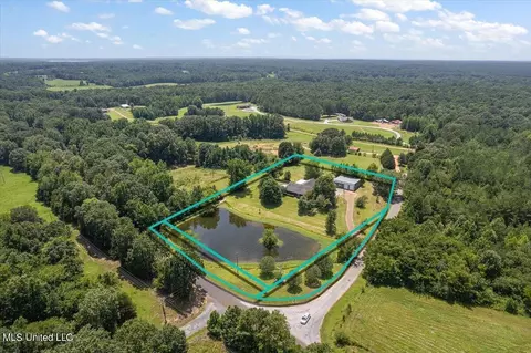 1116 Fowler Road Rd, Courtland, MS 38620
