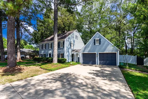 2010 Sheffield Dr, Jackson, MS 39211 photo 2