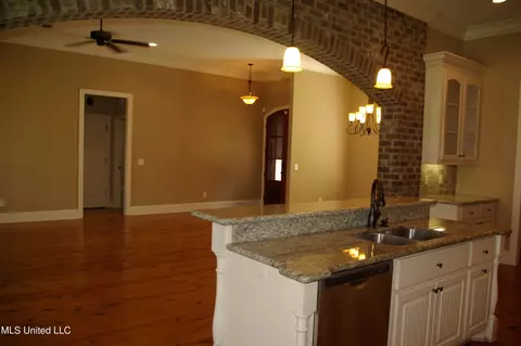 110 Tailfeather Dr, Madison, MS 39110 photo 7