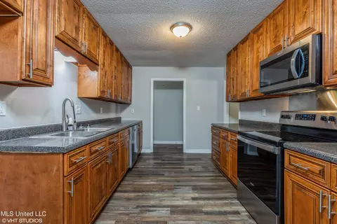5649 Rose Dr, Moss Point, MS 39563 photo 7