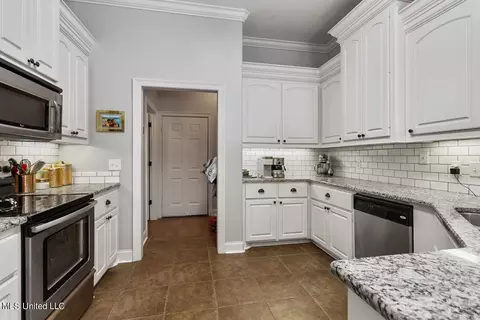 307 Siltstone Rdg, Brandon, MS 39047 photo 9