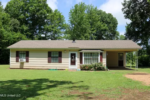 4768 N Crockett Rd, Sarah, MS 38665