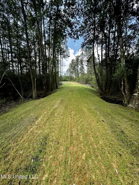 Jackson County Line Rd., Lucedale, MS 39452