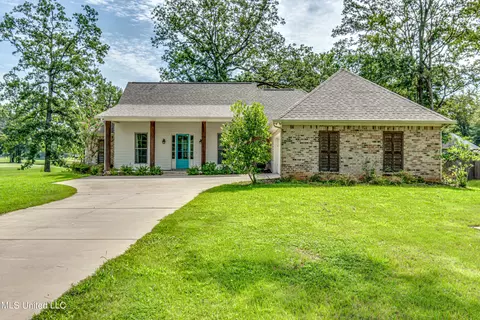 1502 N Old Canton Rd, Canton, MS 39046