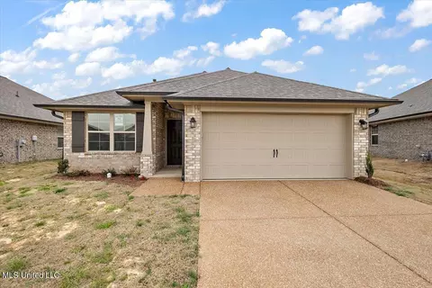 7796 E Reece Dr, Southaven, MS 38671