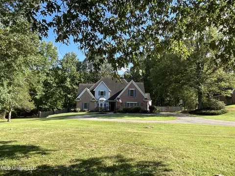 8847 Windersgate Dr, Olive Branch, MS 38654