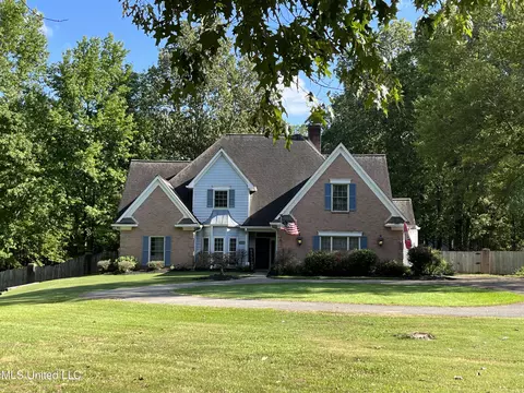 8847 Windersgate Dr, Olive Branch, MS 38654 photo 2