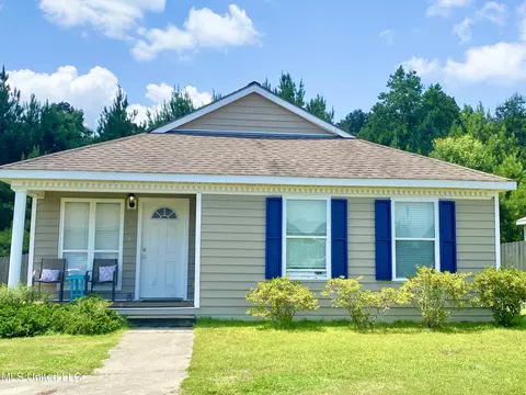 154 Hawthorne Dr, Hattiesburg, MS 39402