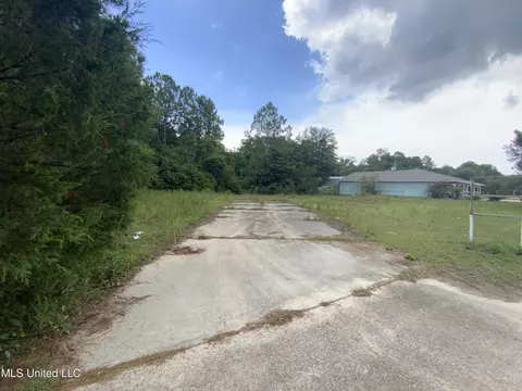 Ladnier Road, Gautier, MS 39553