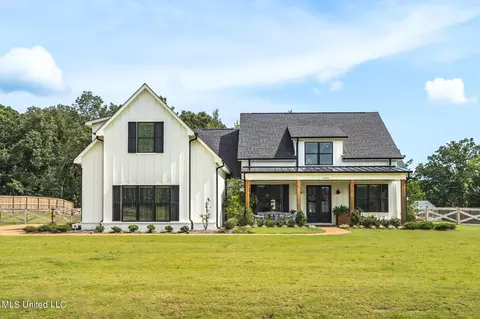 14404 Hidden Loop, Byhalia, MS 38611 photo 1