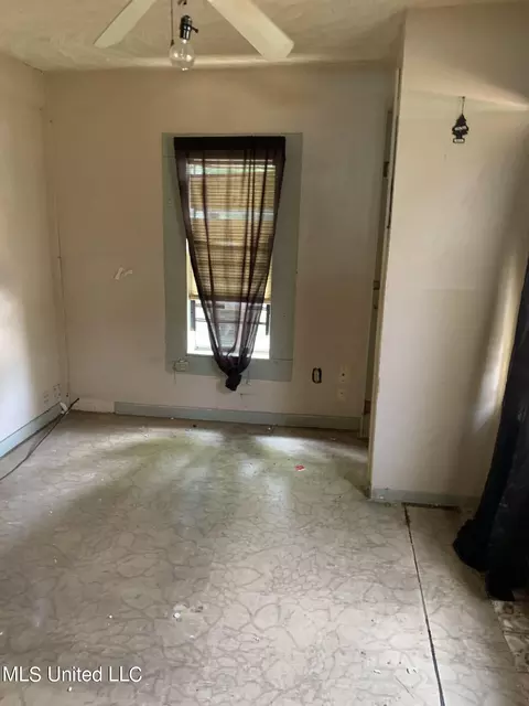 1107 W Silas Brown St, Jackson, MS 39204 photo 6