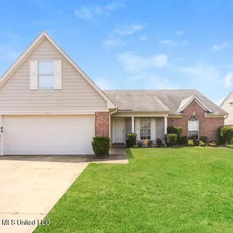 1911 Clairmont Dr, Southaven, MS 38671