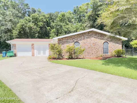 4307 Concord St, Pascagoula, MS 39581