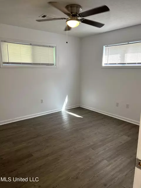 5767 Old Canton Rd, Jackson, MS 39211 photo 11