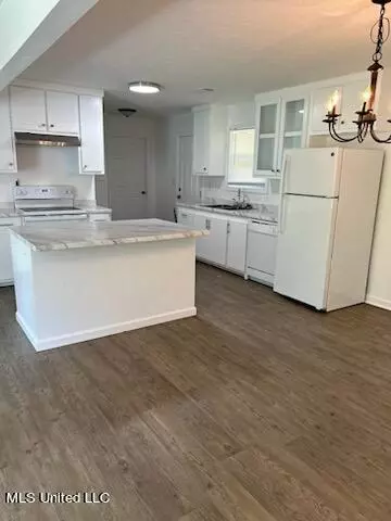 5767 Old Canton Rd, Jackson, MS 39211 photo 5
