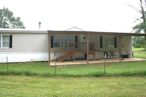 465 Callicott Rd, Senatobia, MS 38668