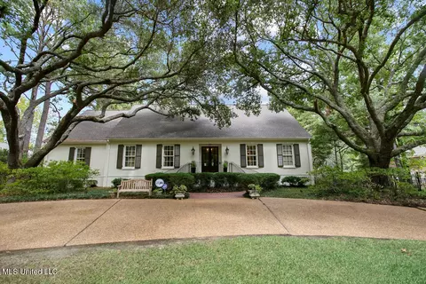 2224 Eastover Dr, Jackson, MS 39211 photo 1