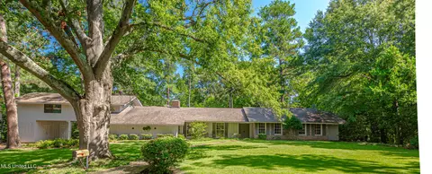 839 Crestview Dr, Yazoo City, MS 39194