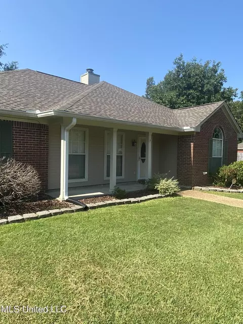 211 Chestnut Dr, Brandon, MS 39047 photo 2
